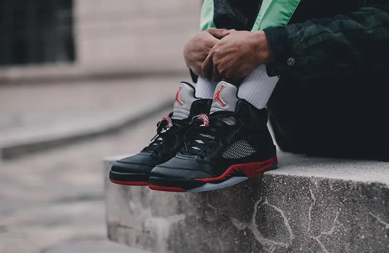 Giày Nike Jordan Retro 5 'Satin Bred' 136027-006 — ảnh 3