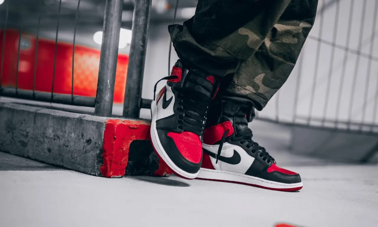 Giày Nike Air Jordan 1 Retro High OG 'Bred Toe' 575441-610 — ảnh 4