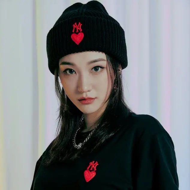 Mũ MLB Heart Beanie New York Yankees 3ABNM0916-50BKS — ảnh 5