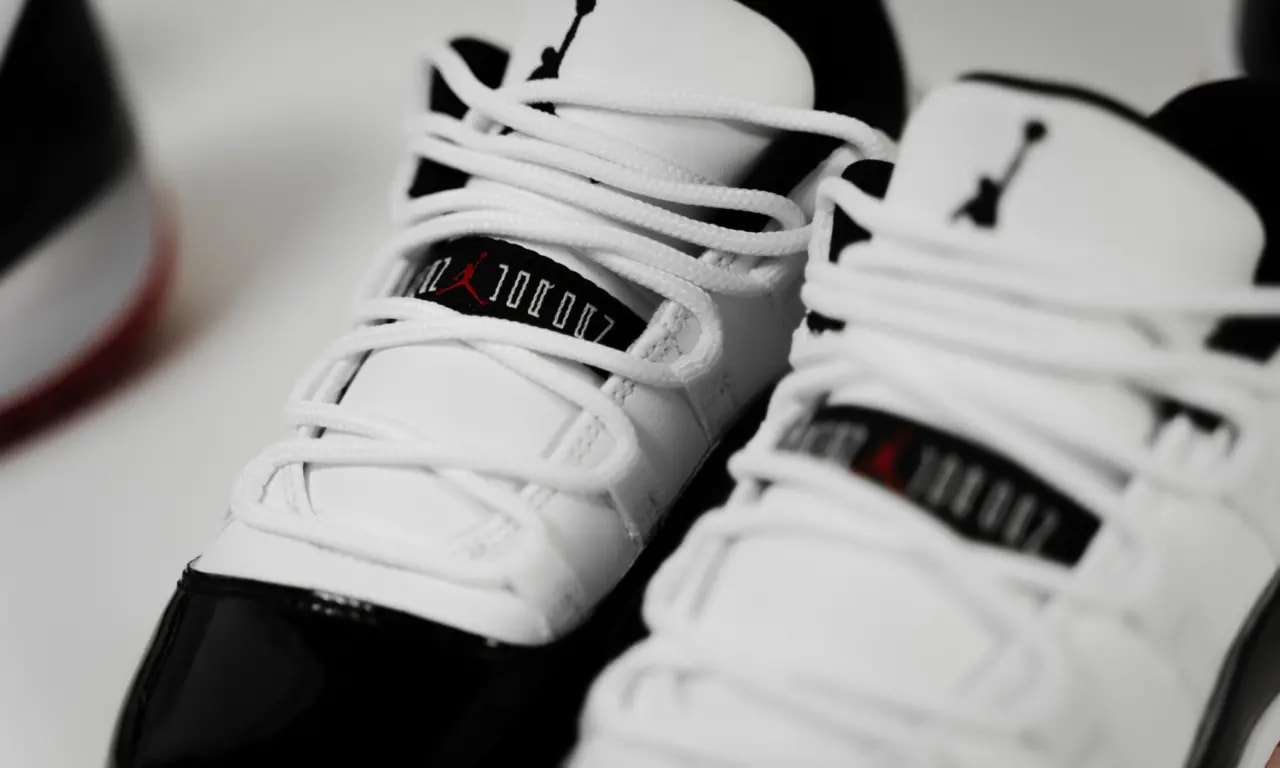 Giày Nike Air Jordan 11 Retro Low PS 'Concord Bred' 505835-160 — ảnh 4