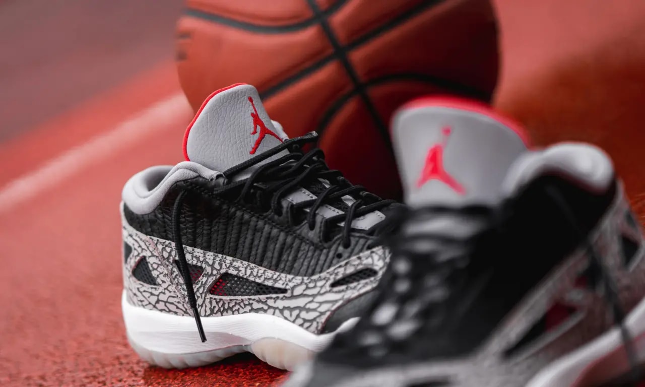 Giày Nike Air Jordan 11 Low Retro IE 'Black Cement' 919712-006 — ảnh 3