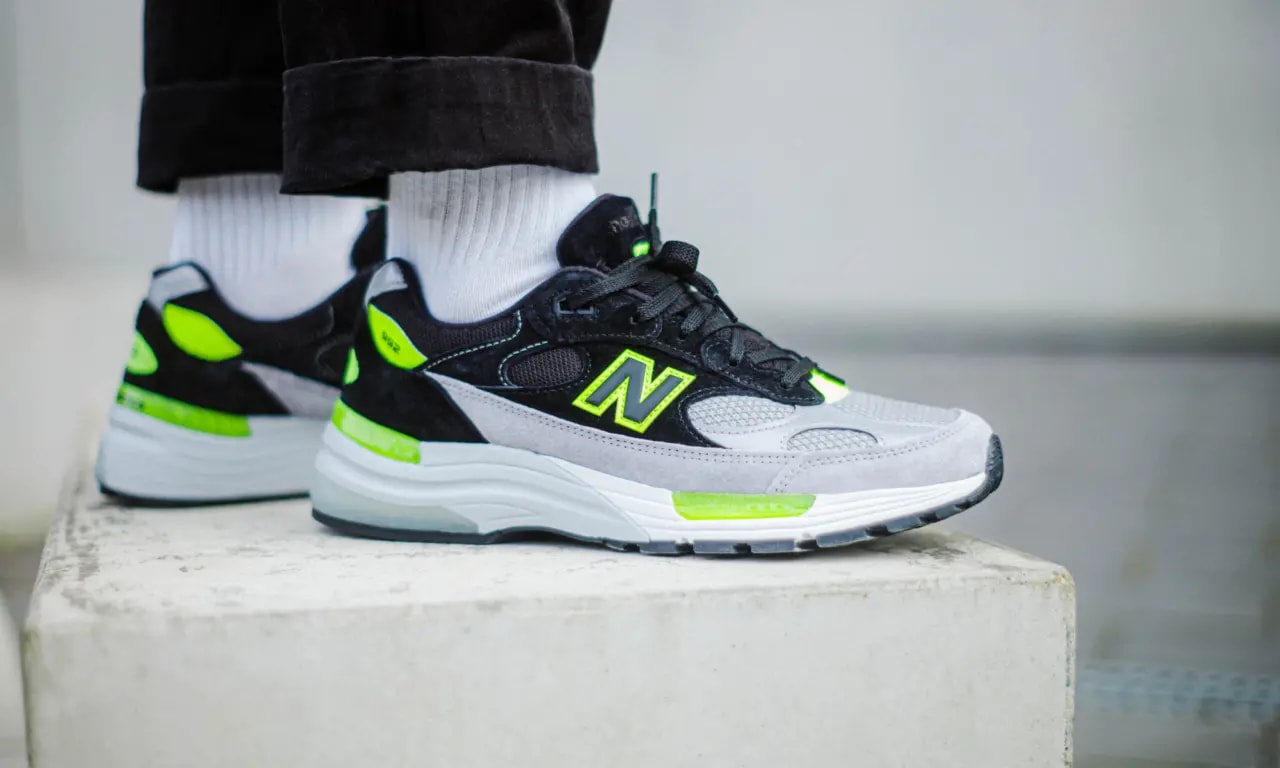 Giày New Balance 992 Made In USA 'Black Grey Volt' M992TQ — ảnh 2