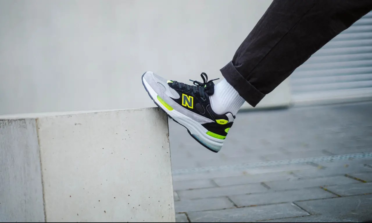 Giày New Balance 992 Made In USA 'Black Grey Volt' M992TQ — ảnh 4