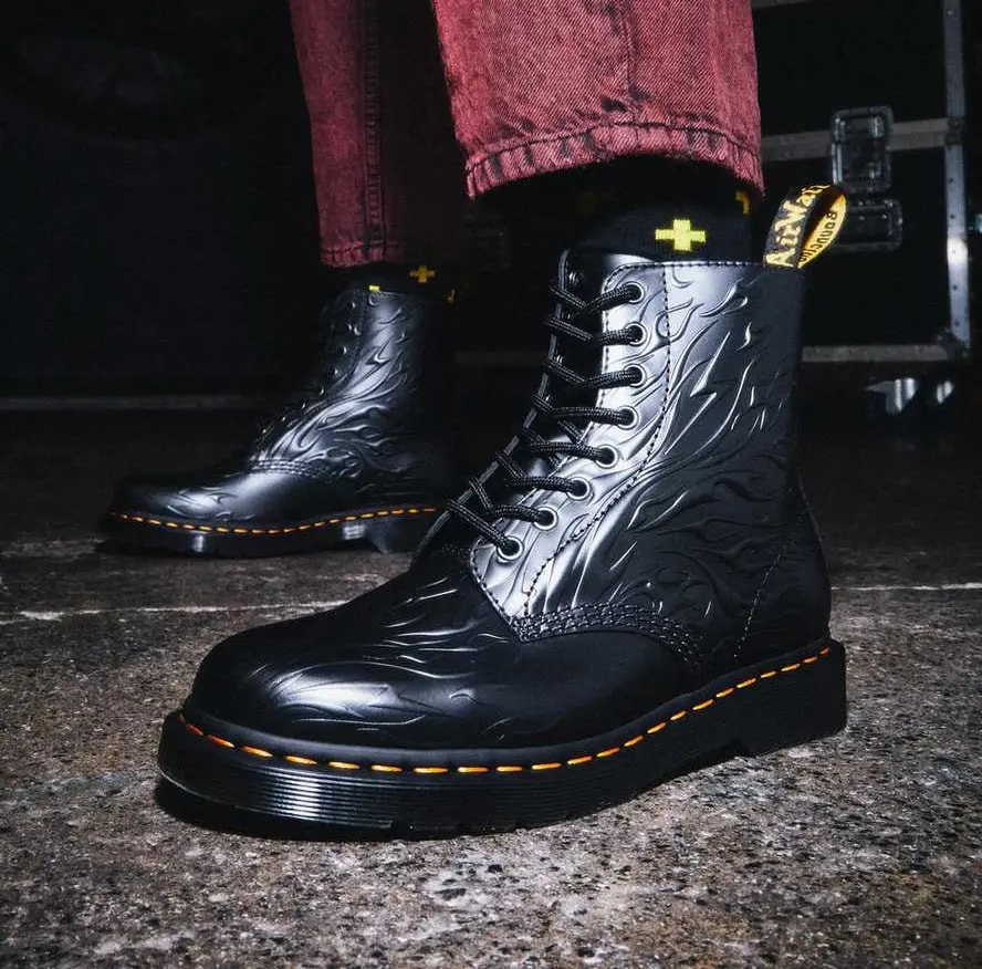 Giày Dr.Martens 1460 FLAMES EMBOSS LEATHER LACE UP 'Black' 27028001 — ảnh 5