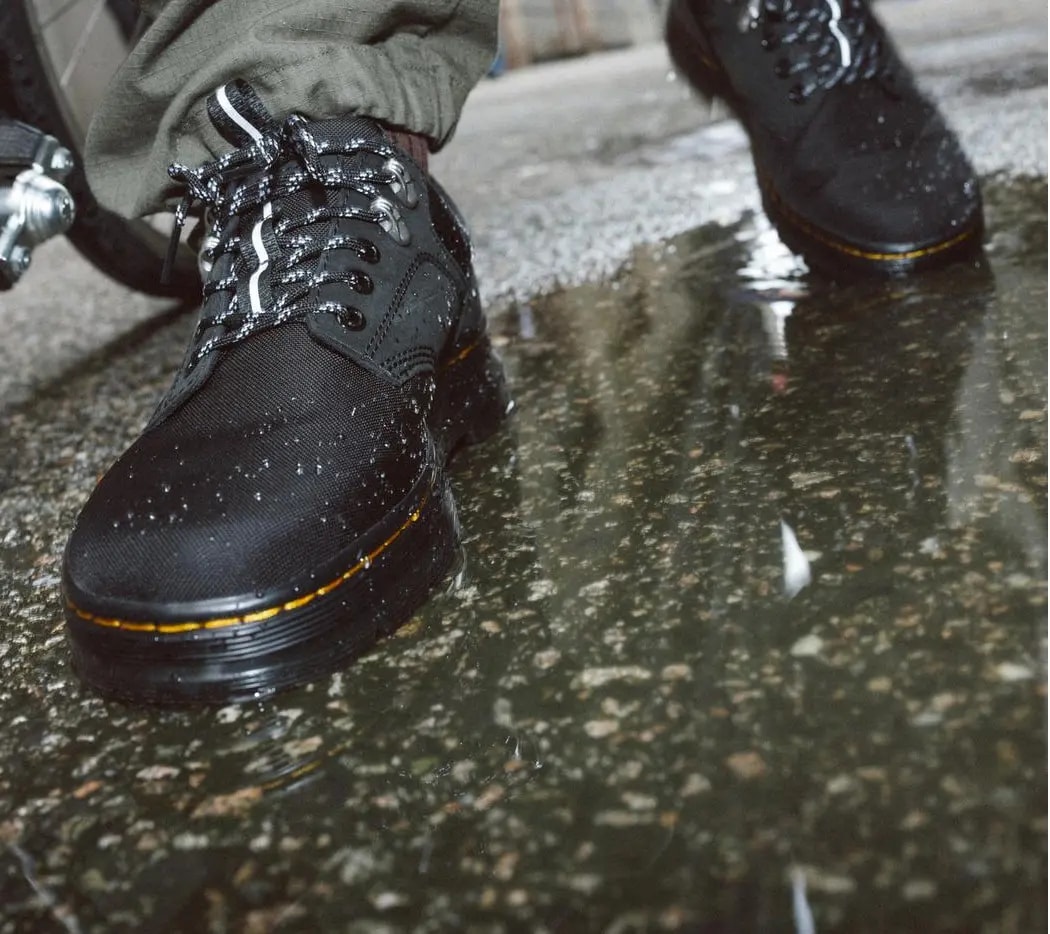 Giày Dr Martens Reeder Herschel Utility 'Black' 27315001 — ảnh 3
