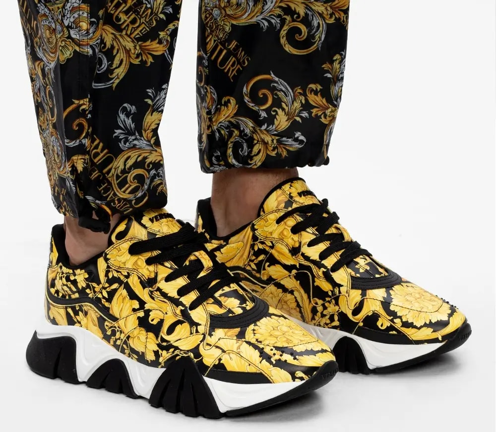 Giày Versace Chain Sneakers In Black And Yellow  DSU7703-DSVBAG-D4191 — ảnh 3