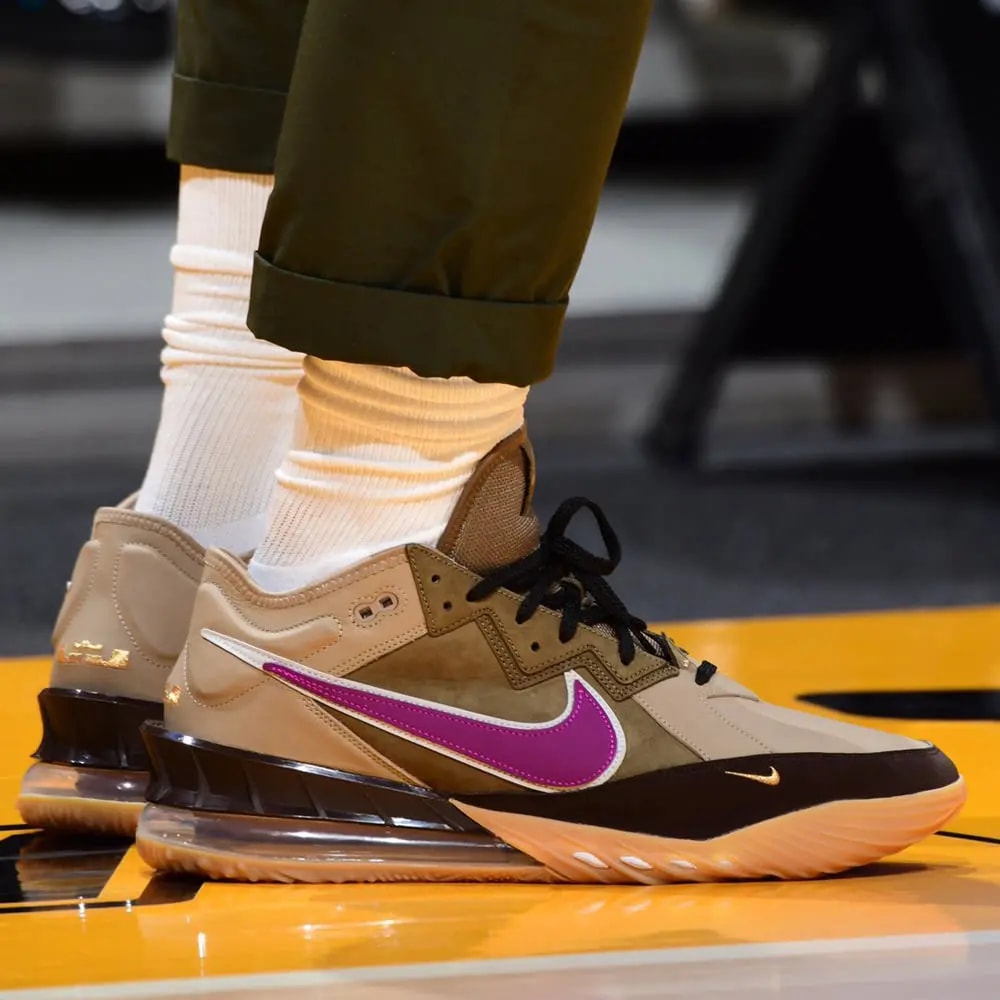 Giày Nike atmos x LeBron 18 Low 'Viotech' CW3153-200 — ảnh 2