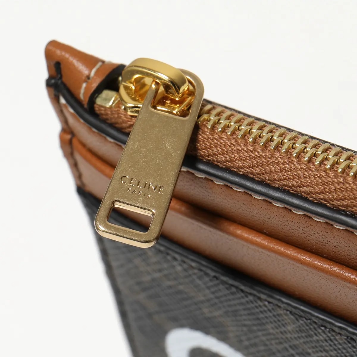 Túi Celine Zipped Lambskin With 'Celine Print' 10F672CQ6-04LU — ảnh 4