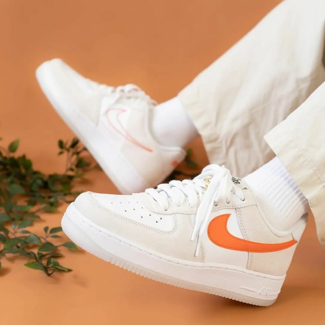 Giày Nike Wmns Air Force 1 '07 SE 'First Use' DA8302-101 — ảnh 2