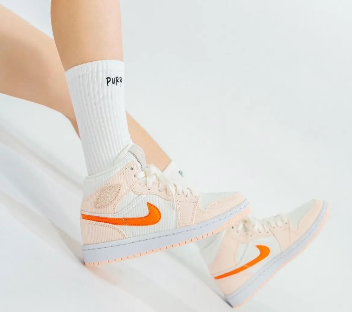 Giày Nike Air Jordan 1 Mid SE 'Corduroy' DA8009-108 — ảnh 2