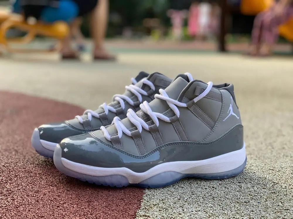 Giày Nike Air Jordan 11 Retro 'Cool Grey' 2010 378037-001 — ảnh 4