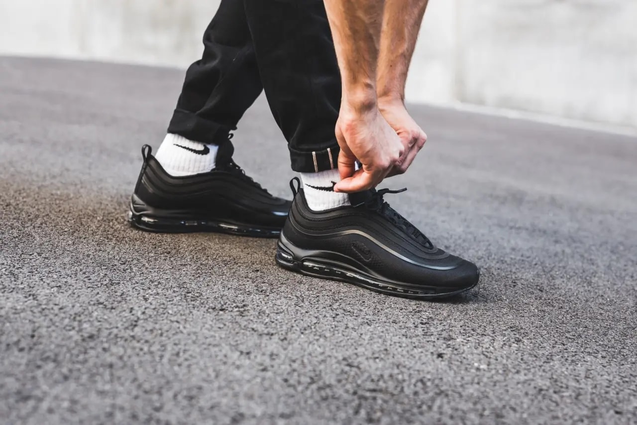Giày Nike Air Max 97 Ultra 17 Premium 'Triple Black' 918356-002 — ảnh 3