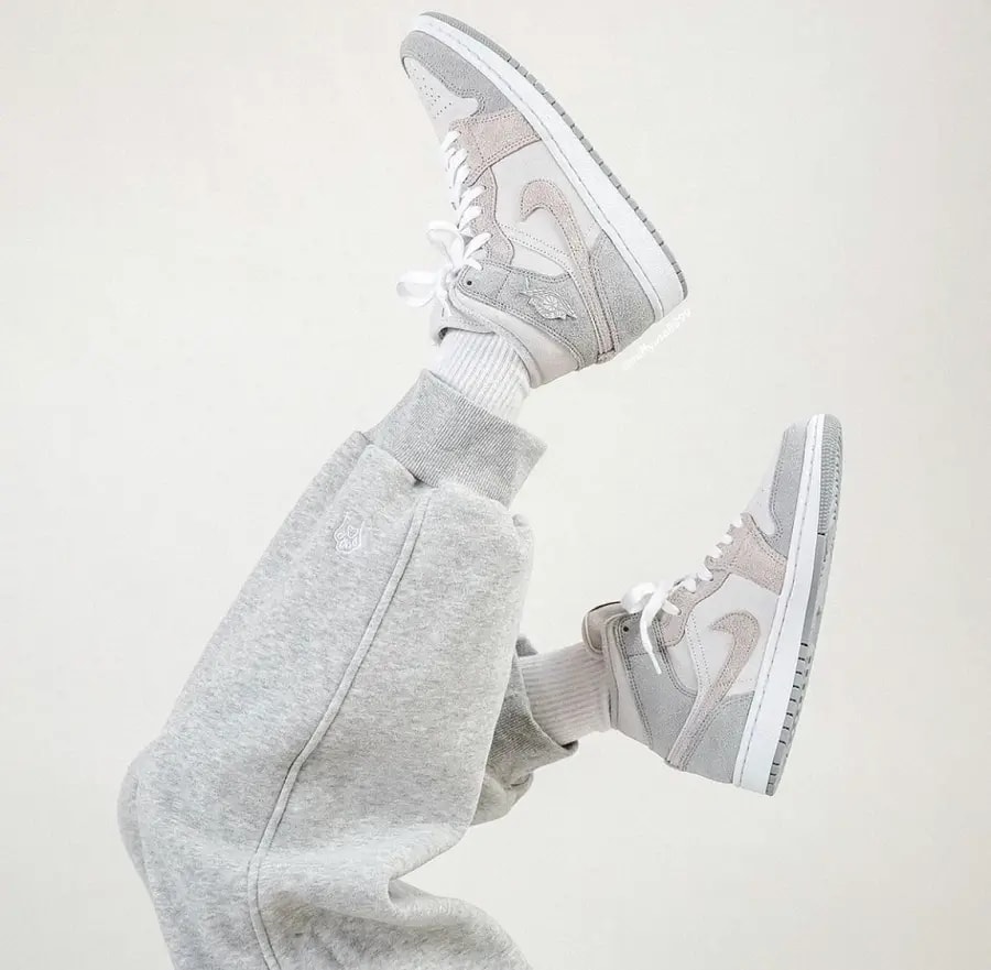 Giày Nike Air Jordan 1 Mid Wmns 'Particle Grey' DO7139-002 — — ảnh 2