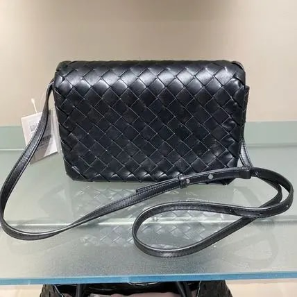 Túi Bottega Veneta Lambskin 'Black' 609231-VCPP-18803 — ảnh 3