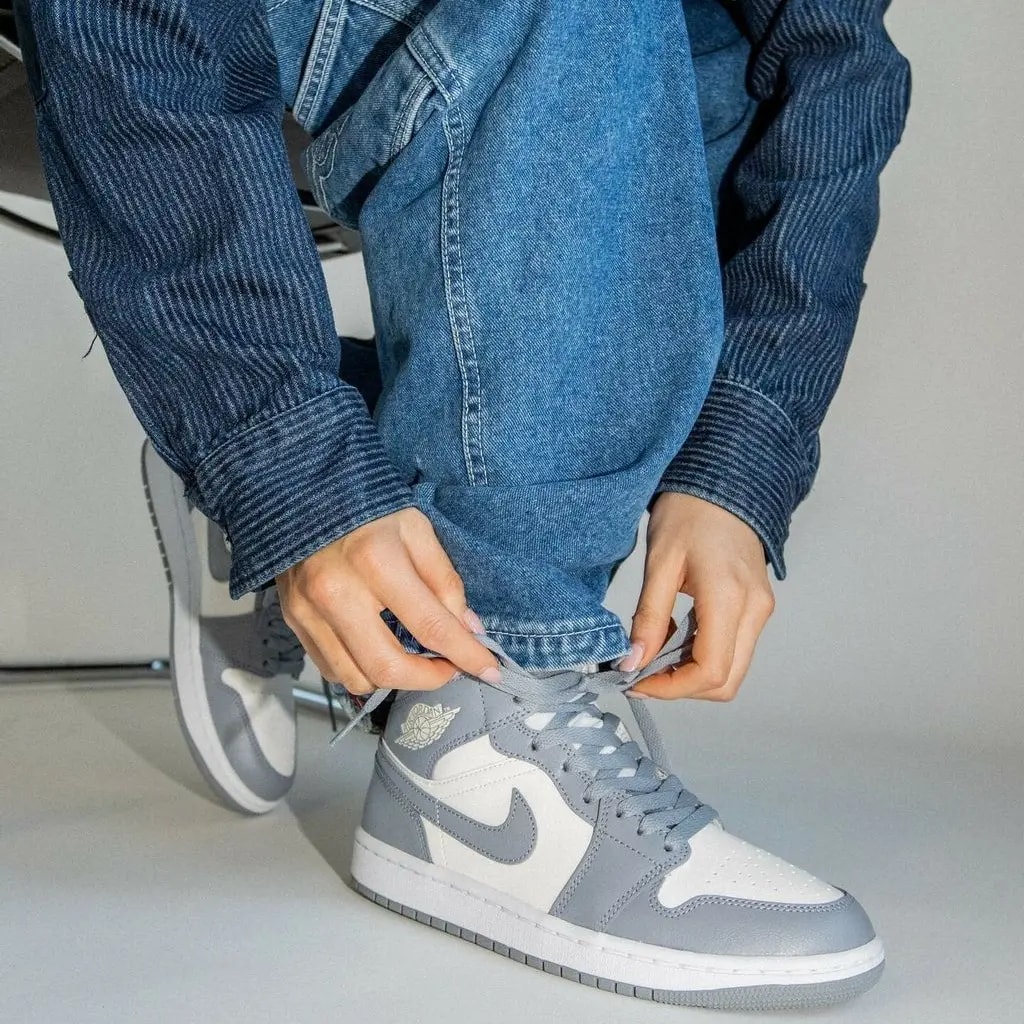 Giày Nike Air Jordan 1 Mid 'Grey Sail' BQ6472-115 — ảnh 3