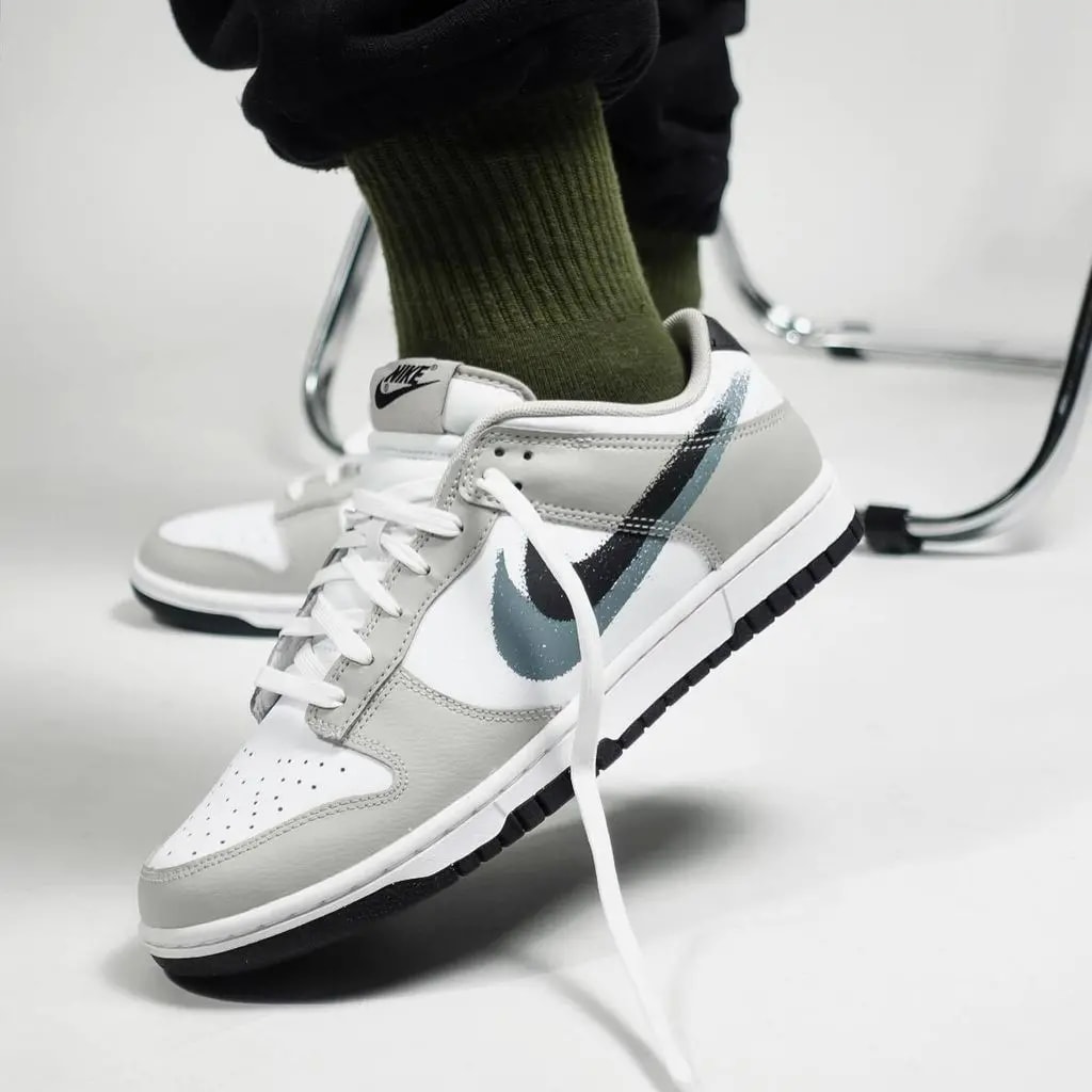 Giày Nike Dunk Low 'Stencil Swoosh' FD0661-100 — ảnh 2