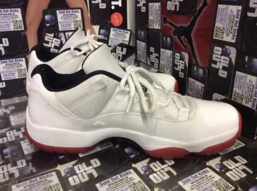 Giày Nike Air Jordan 11 Retro Low 'Cherry Bottom' 528895-101 — ảnh 5