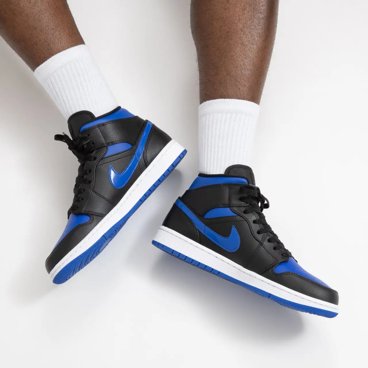 Giày Nike Air Jordan 1 Mid 'Hyper Royal' 554724-077 — ảnh 4