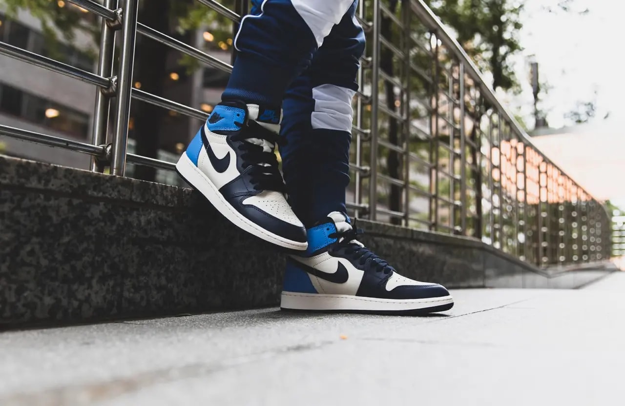 Giày Nike Air Jordan 1 Retro High OG 'Obsidian' 555088-140 — ảnh 5