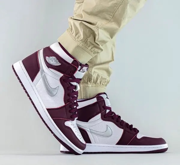 Giày Nike Air Jordan 1 Retro High OG 'Bordeaux' 555088-611 — ảnh 5