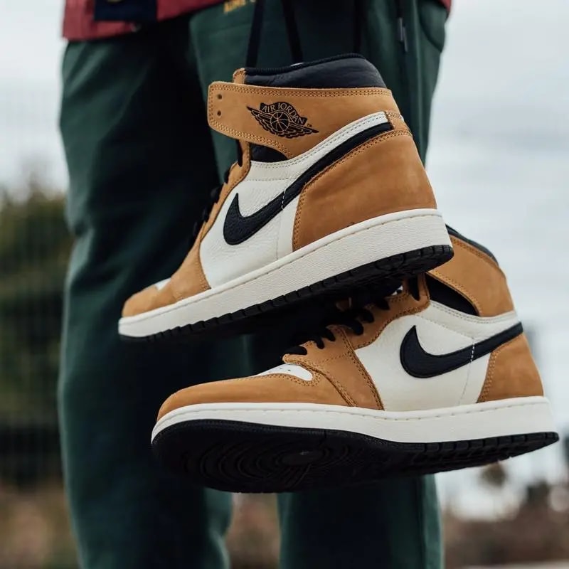 Giày Nike Air Jordan 1 Retro High OG 'Rookie Of The Year' 555088-700 — ảnh 2