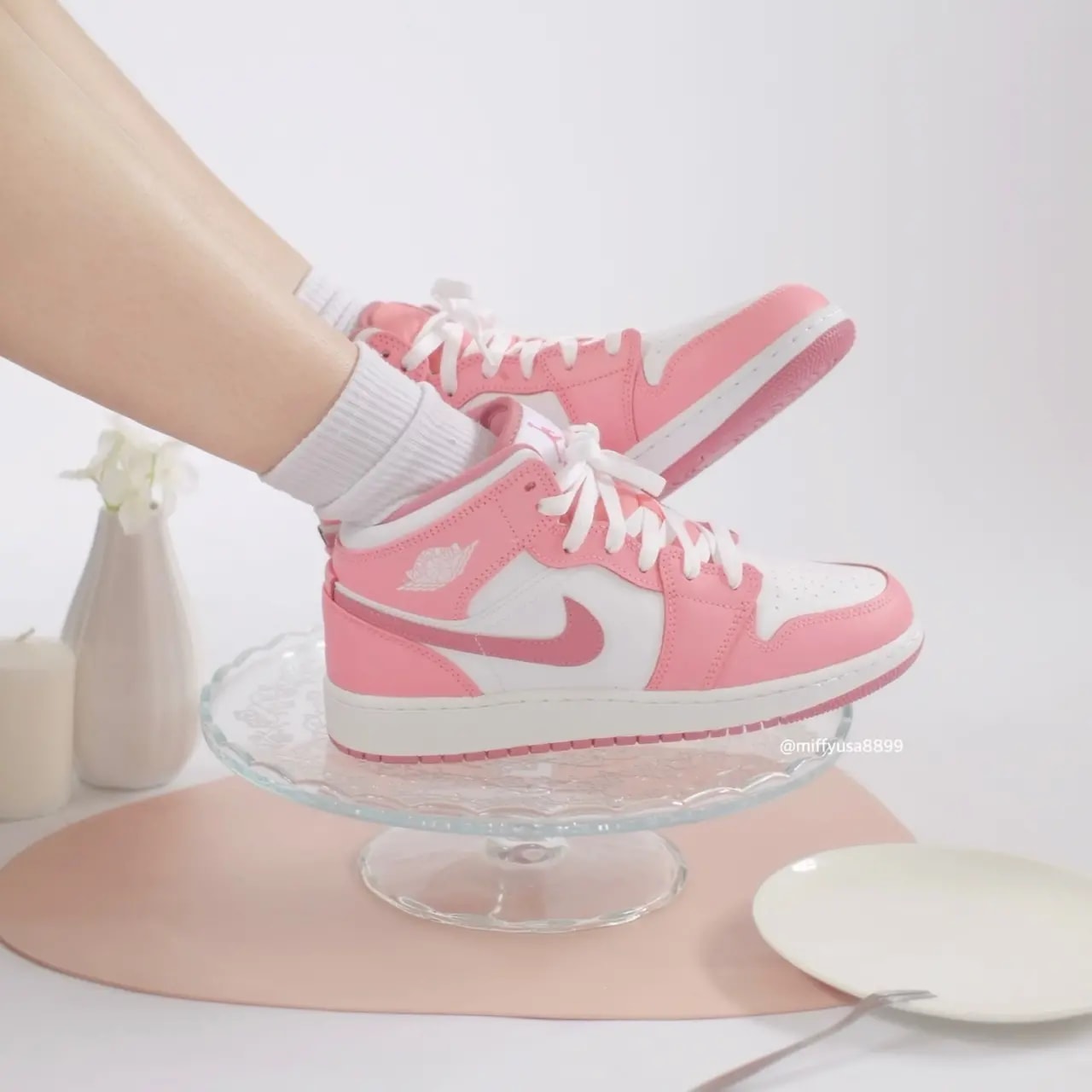 Giày Nike Air Jordan 1 Mid GS 'Valentine's Day 2023' DQ8423-616 — ảnh 2