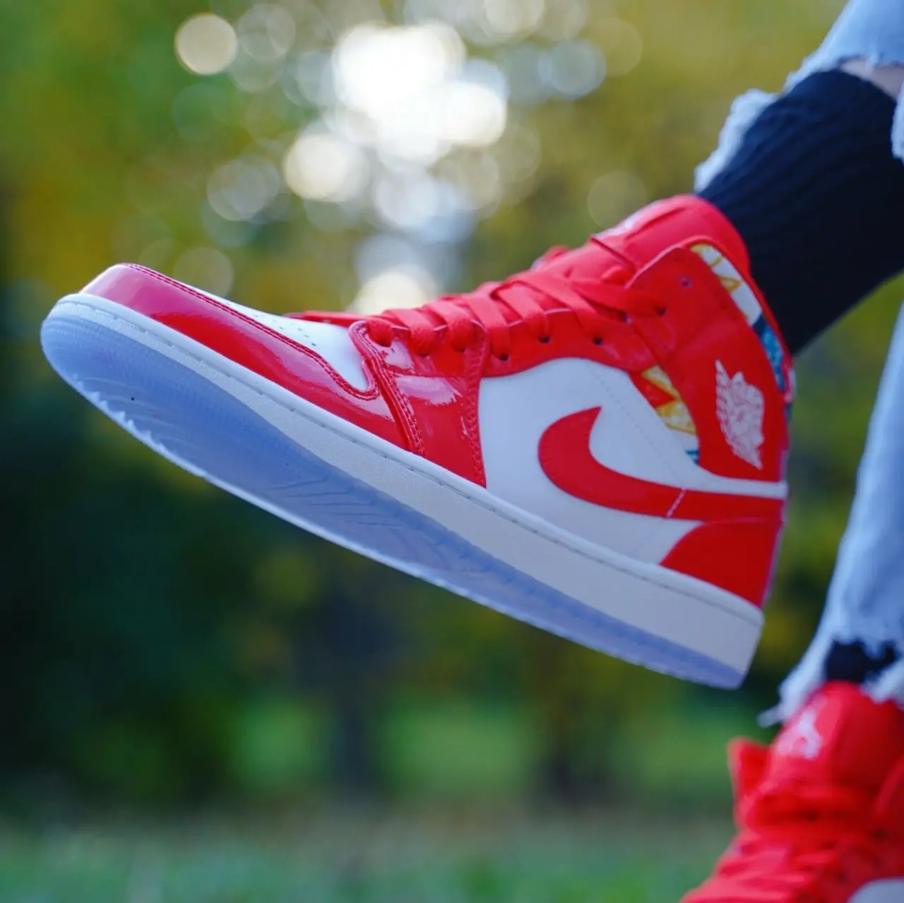 Giày Nike Air Jordan 1 Mid SE GS 'Barcelona Sweater' DC7248-600 — ảnh 5