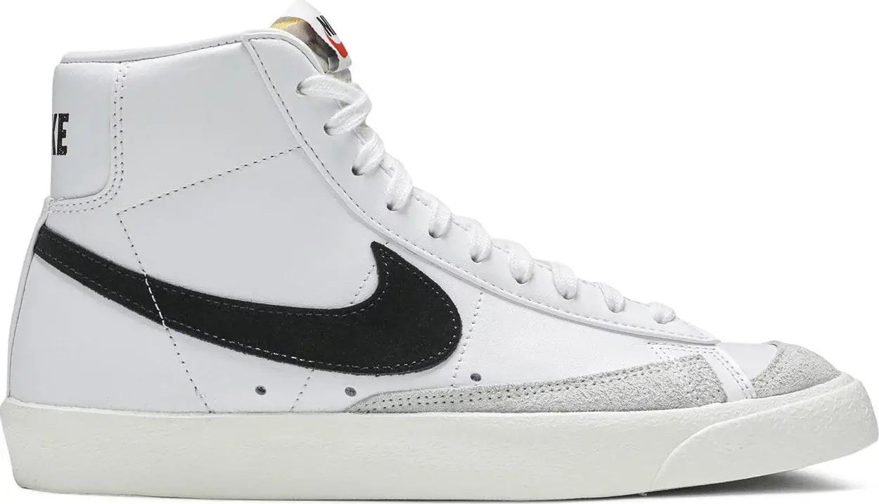 Giày Nike Wmns Blazer Mid 77 Vintage 'White Black' CZ1055-100 — kich-thuoc: lien-he-order