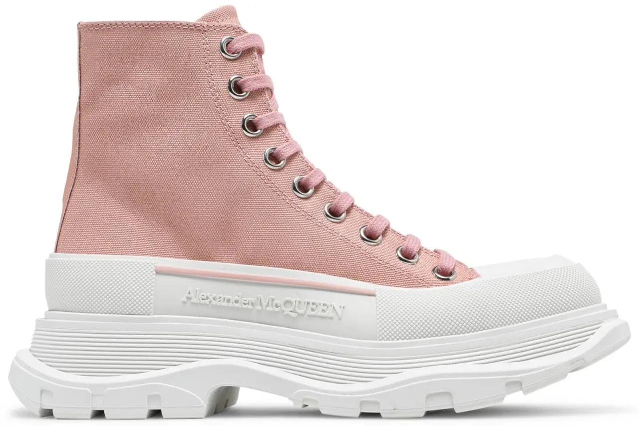 Giày Alexander McQueen Wmns Tread Slick Boots 'Magnolia' 611706-W4LR1-9243 — kich-thuoc: 35.5