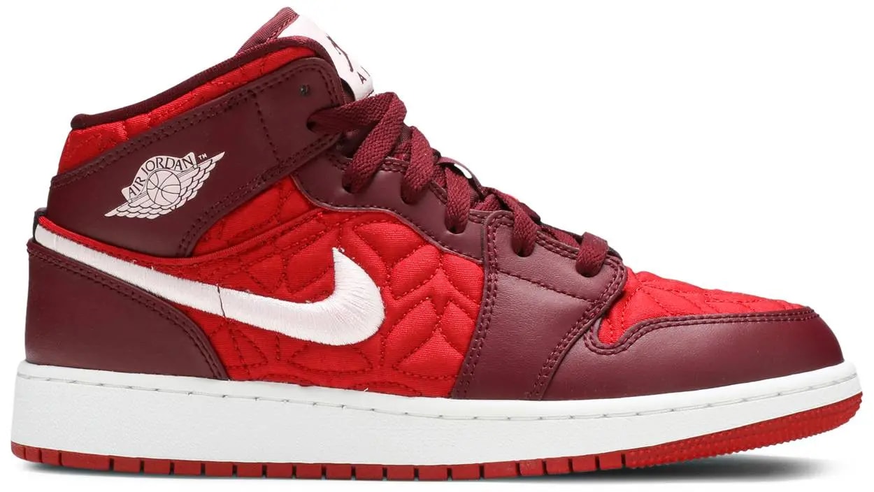 Giày Nike Air Jordan 1 Mid SE GS 'Red Quilted' AV5174-600 — kich-thuoc: 36 Giày Nike Air Jordan 1 Mid SE GS 'Red Quilted' AV5174-600 — kich-thuoc: 36