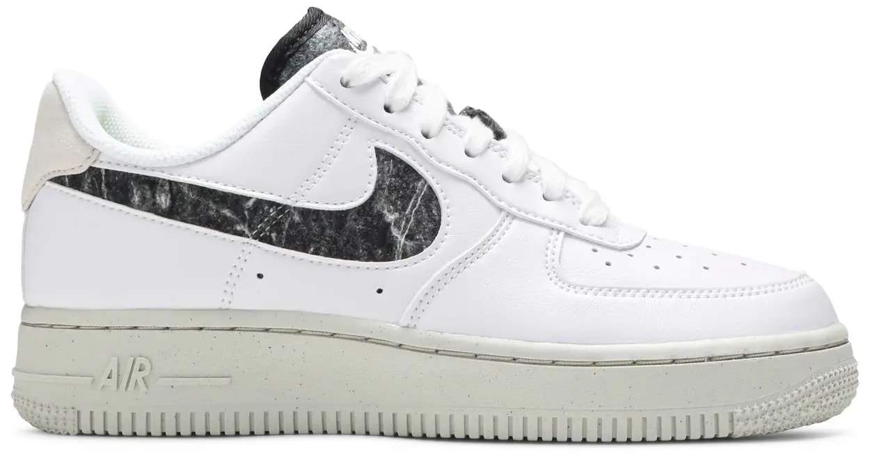 Giày Nike Air Force 1 07 SE Recycled Wool Pack White Black DA6682-100 — tieu-de: 38-5
