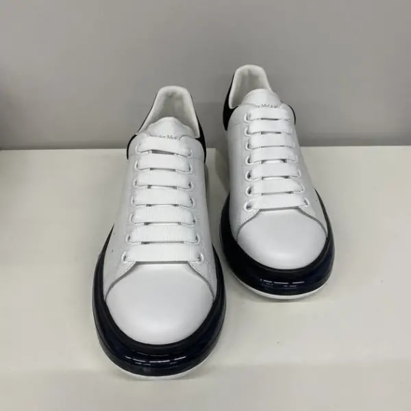Giày Alexander McQueen Oversized Black Sole White 611698-WHX9V-9061 — ảnh 2