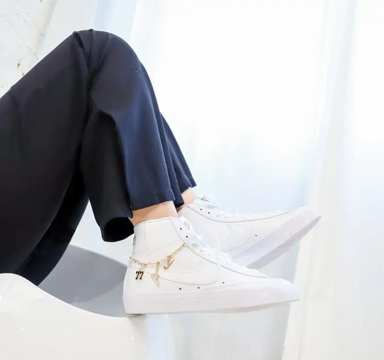 Giày Nike Wmns Blazer Mid '77 LX 'Lucky Charms White' DM0850-100 — ảnh 3