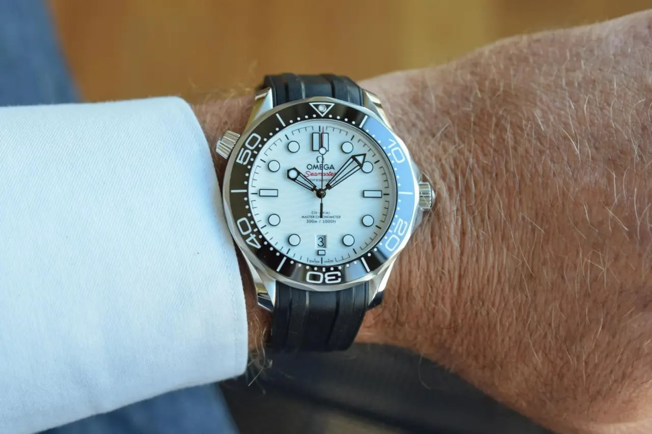 Đồng Hồ Omega Seamaster Automatic 'Black' 210-32-42-20-04-001 — ảnh 4