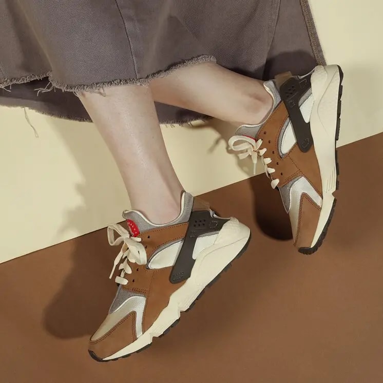 Giày Nike Stussy x Air Huarache LE 'Desert Oak' 2021 DD1381-200 — ảnh 3
