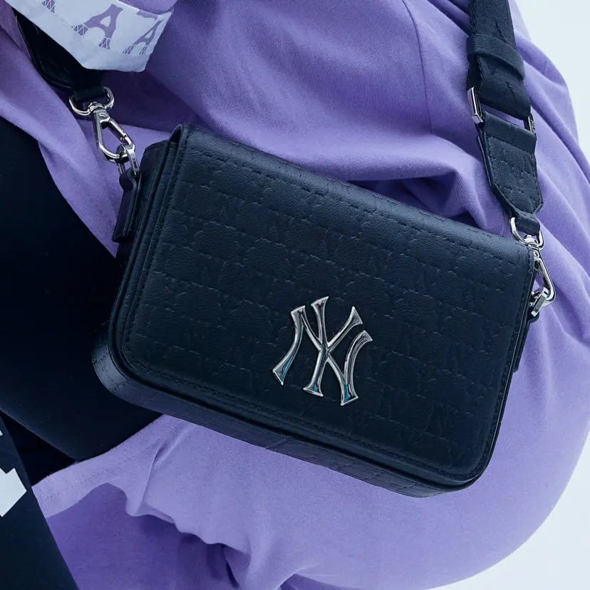 Túi MLB MONOGRAM Hoody Bag NEW YORK YANKEES 32BGPB111-50L — ảnh 4