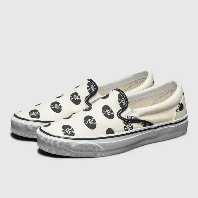 Giày Vans Wacko Maria x OG Classic Slip-On LX 'White Records' VN0A45JK592 — ảnh 2