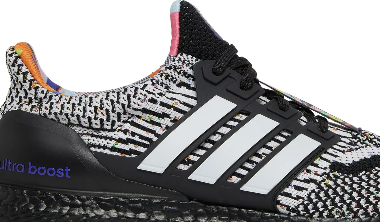 Giày Adidas Kris Andrew Small x UltraBoost 5.0 'Pride' GY4424 — ảnh 3