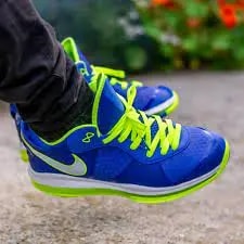 Giày Nike LeBron 8 V2 Low 'Sprite' 2021 DN1581-400 — ảnh 3