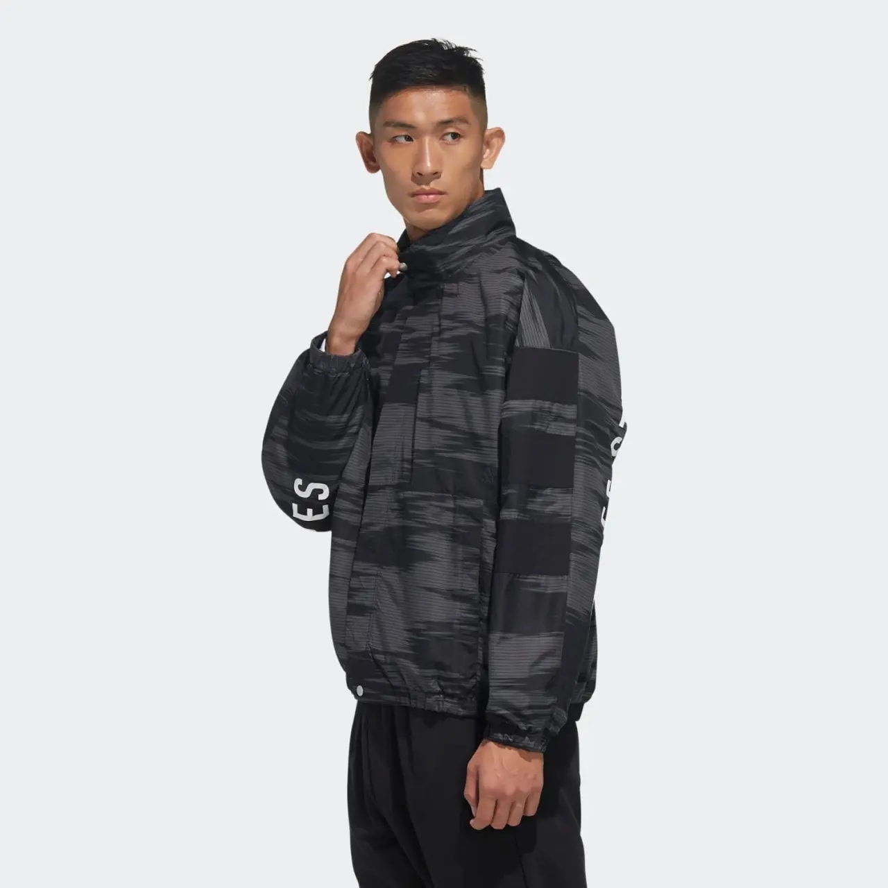 Áo Adidas Must Haves Graphic Jacket FM5457 — ảnh 3