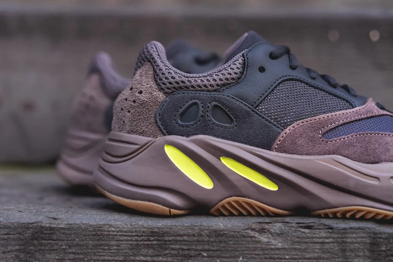 Giày Adidas Yeezy Boost 700 'Mauve' EE9614 — ảnh 5