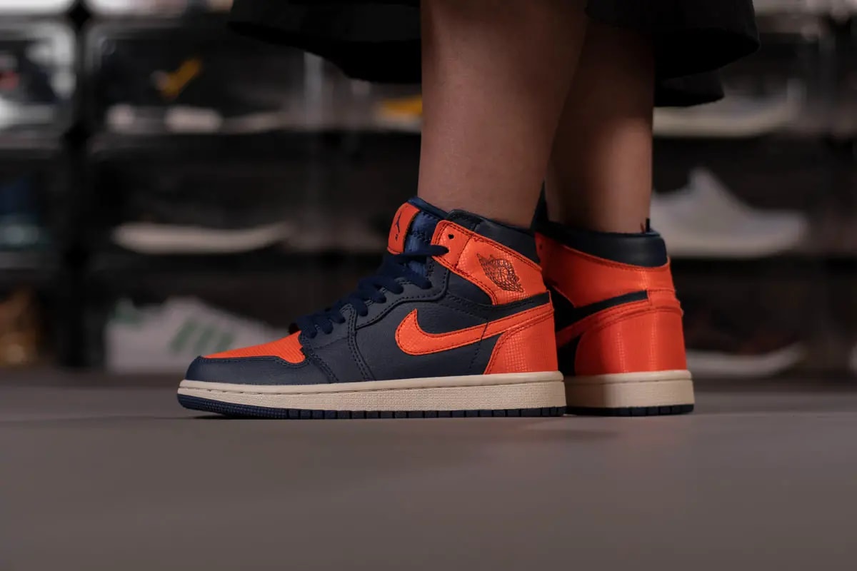 Giày Nike Wmns Air Jordan 1 Retro High 'Blue Void' AH7389-408 — ảnh 5