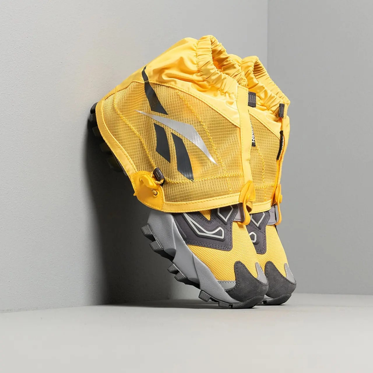 Giày Reebok InstaPump Fury Trail Shroud 'Yellow' EG3572 — ảnh 2