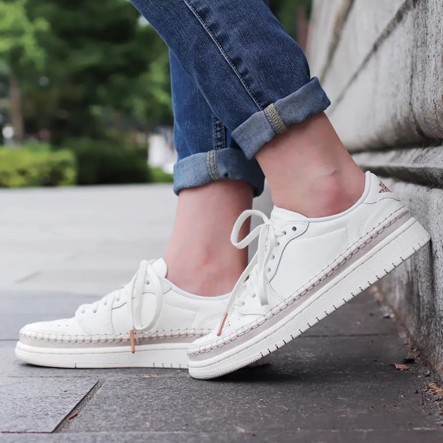 Giày Nike Wmns Air Jordan 1 Retro Low NS 'Sail' AO1935-109 — ảnh 3