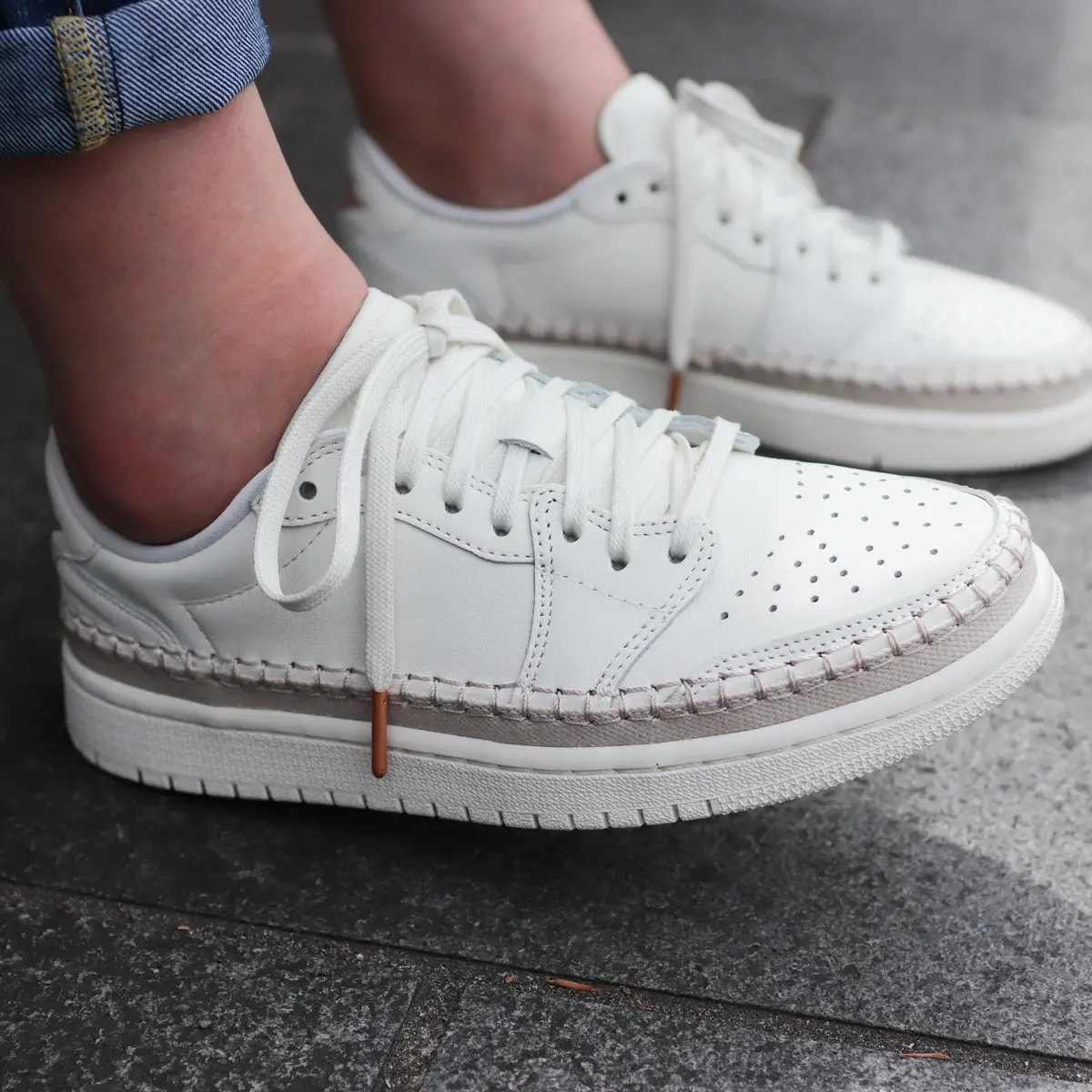 Giày Nike Wmns Air Jordan 1 Retro Low NS 'Sail' AO1935-109 — ảnh 2