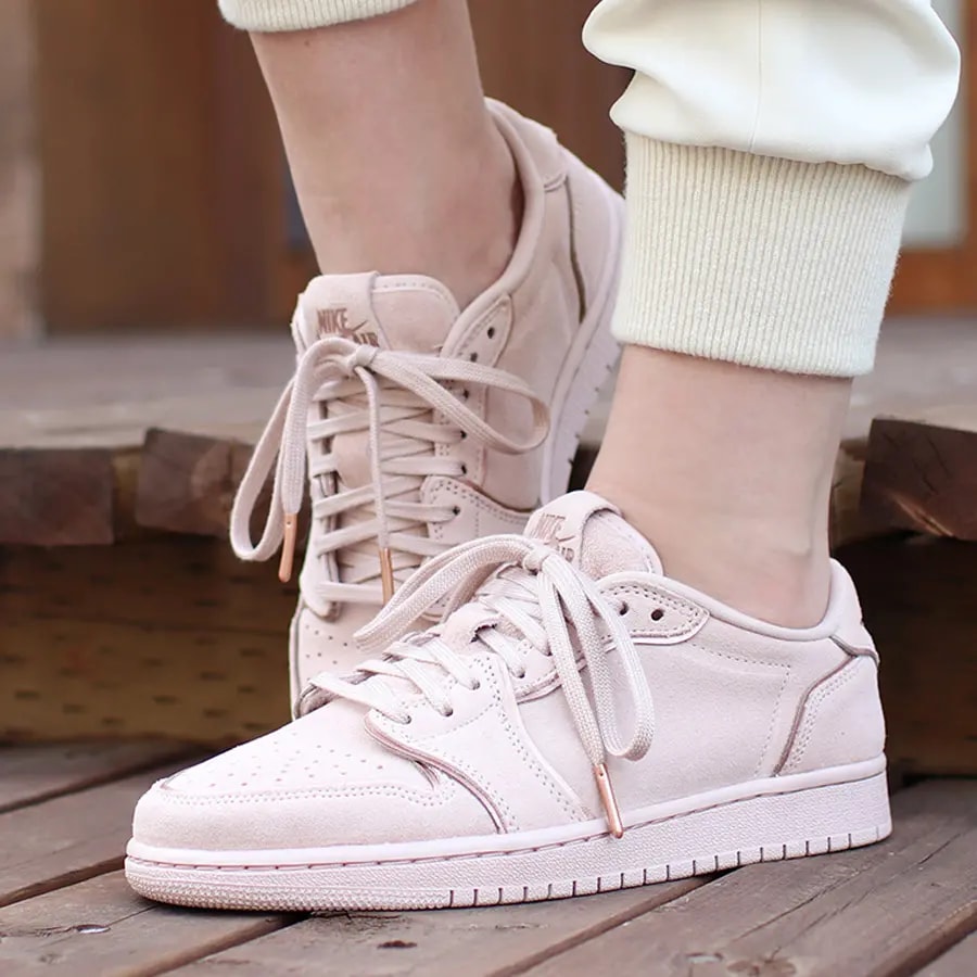 Giày Nike Wmns Air Jordan 1 Retro Low NS 'Particle Beige' AO1935-204 — ảnh 3