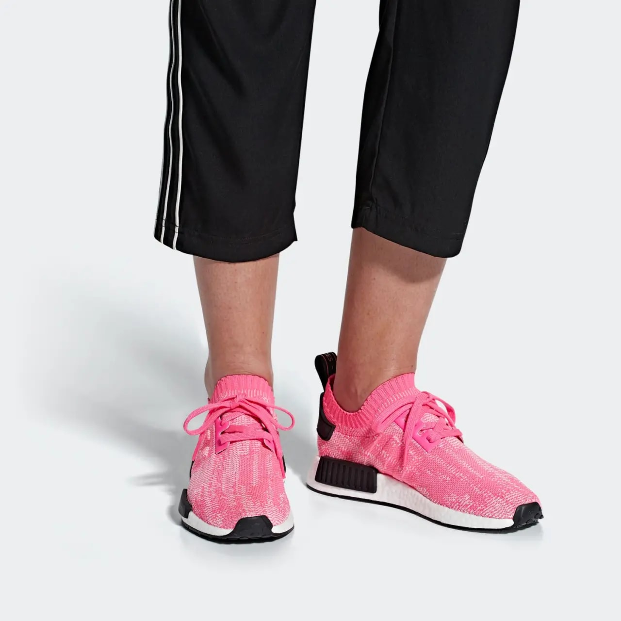 Giày Adidas Wmns NMD R1 Primeknit 'Solar Pink AQ1104 — ảnh 3