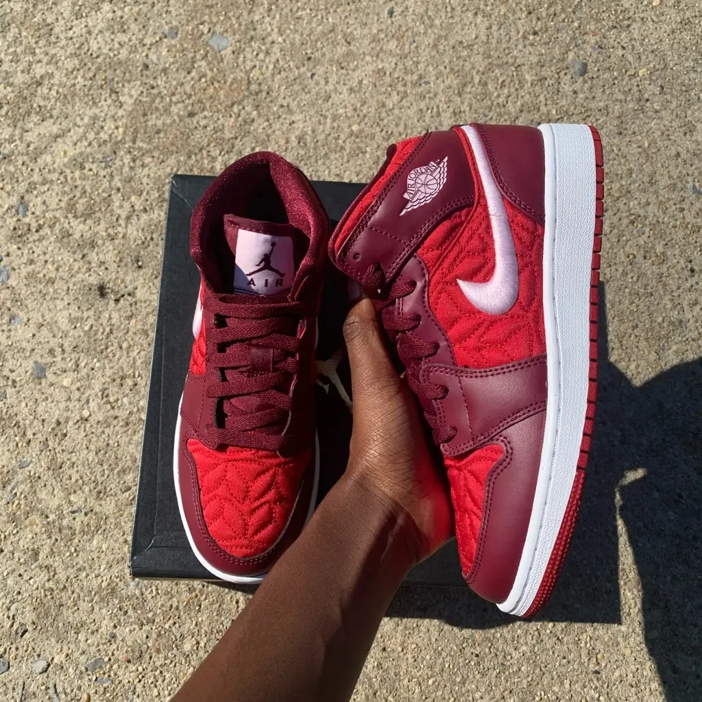 Giày Nike Air Jordan 1 Mid SE GS 'Red Quilted' AV5174-600 — ảnh 5