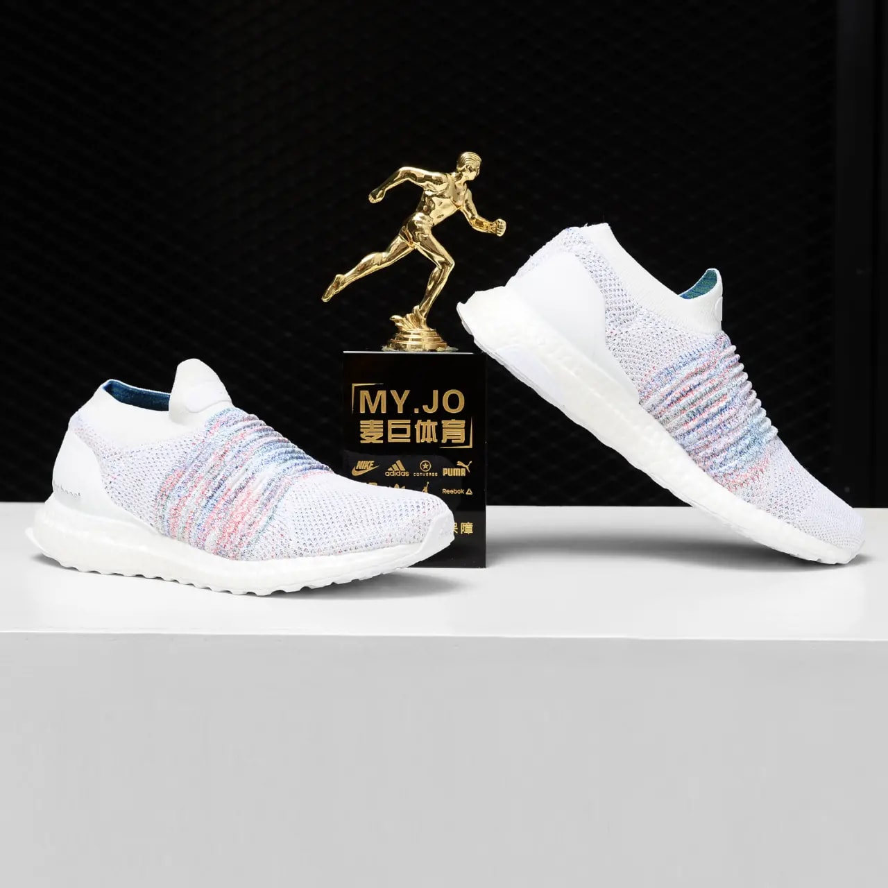 Giày Adidas Wmns Ultraboost Laceless 'White Multicolor'  B75857 — ảnh 2