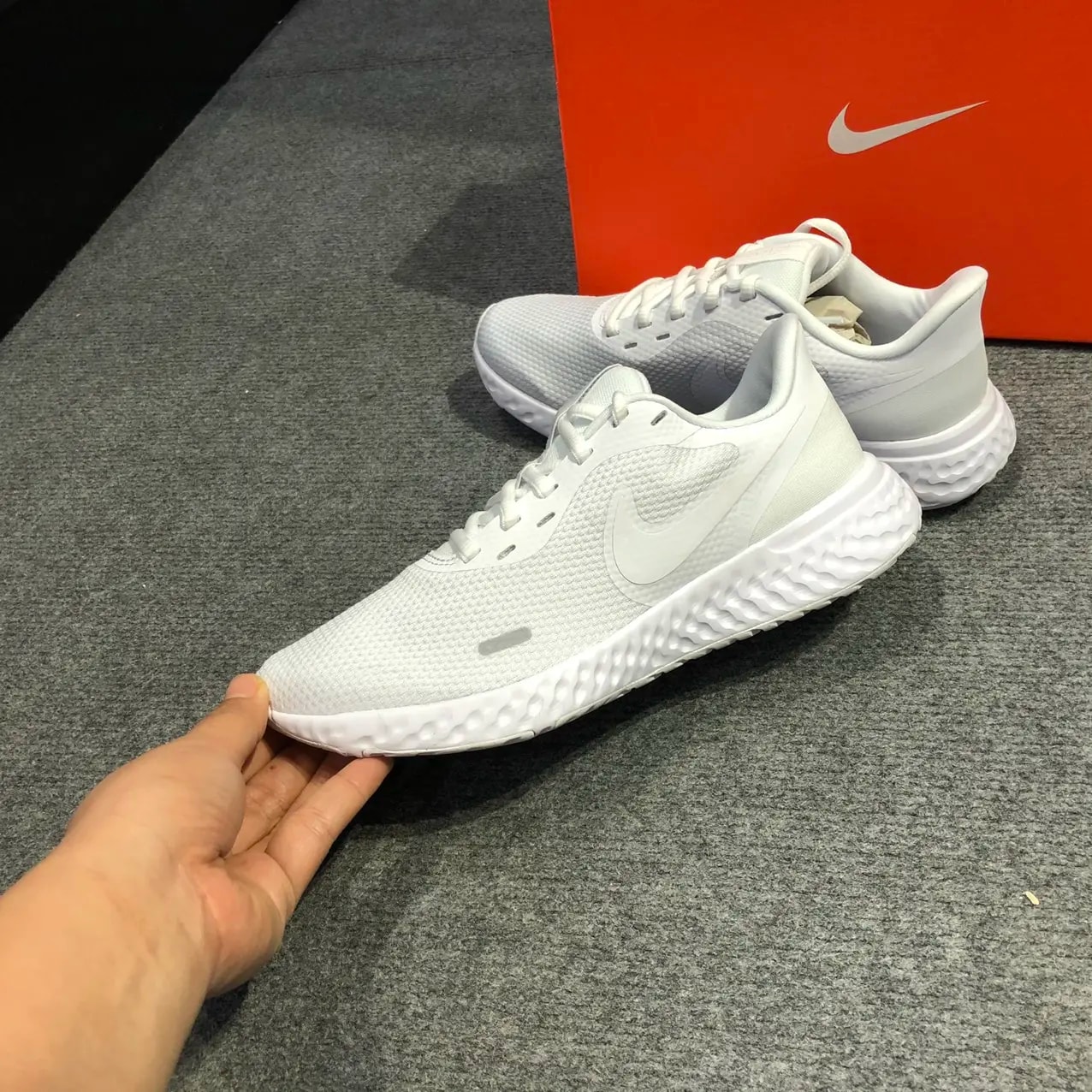 Giày Nike Revolution 5 'All White' BQ3207-104 — ảnh 4